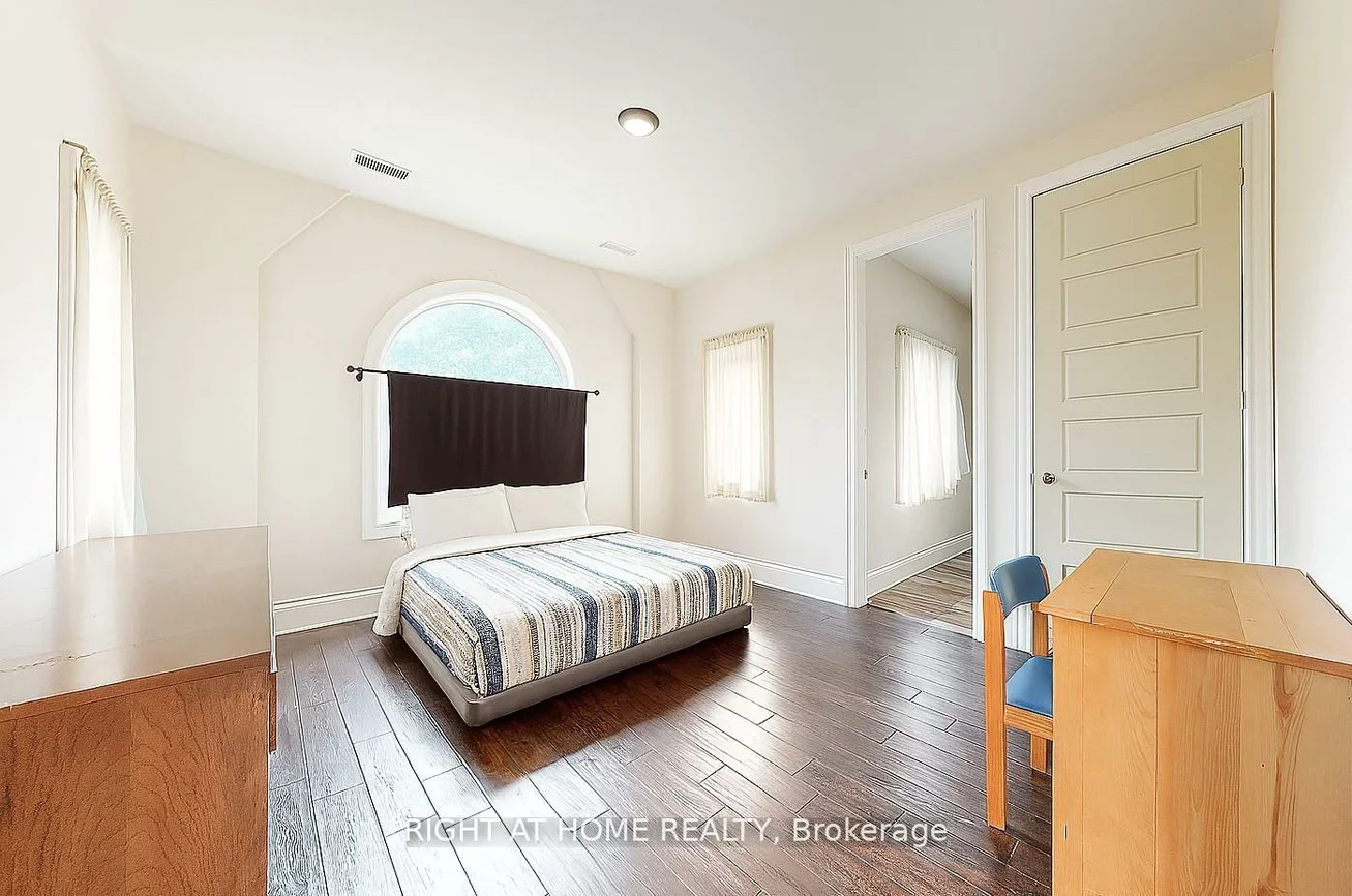 250, Church, Markham Village, Markham