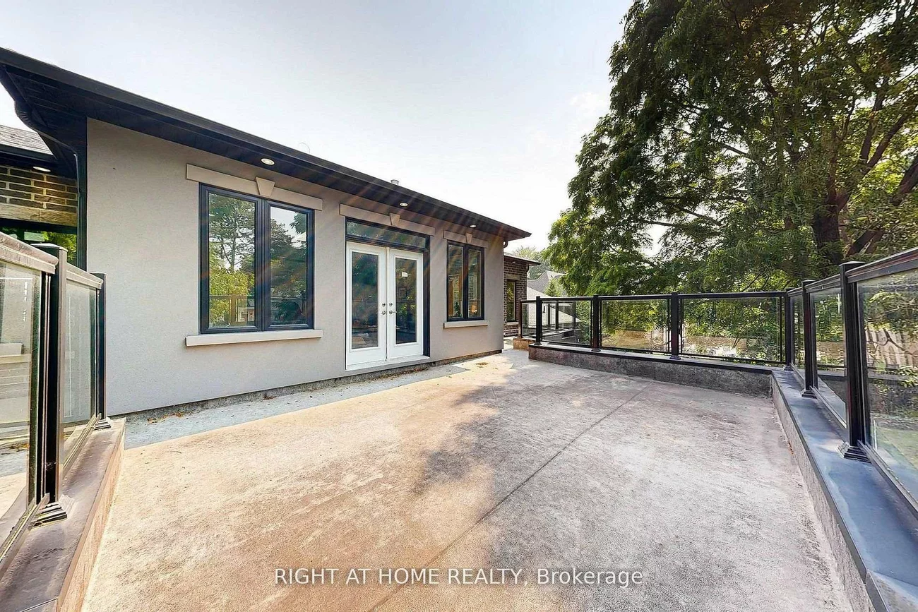 250, Church, Markham Village, Markham