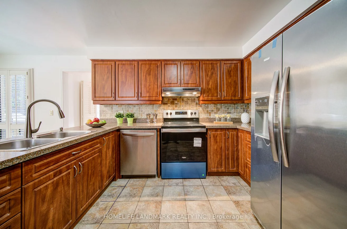 129, Fincham, Markham Village, Markham