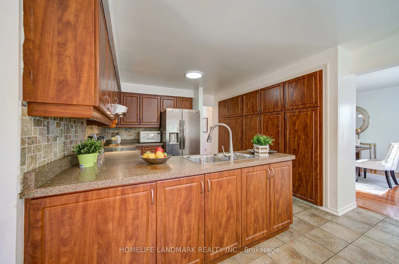 129, Fincham, Markham Village, Markham