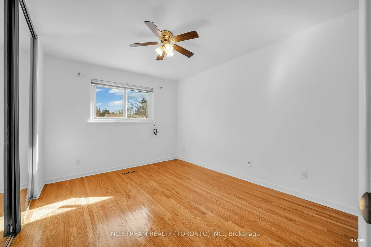 18, Emily Carr, Unionville, Markham