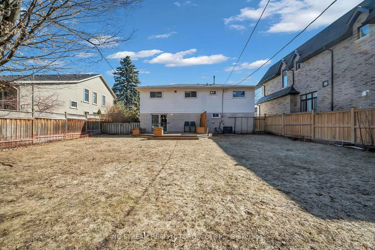 18, Emily Carr, Unionville, Markham