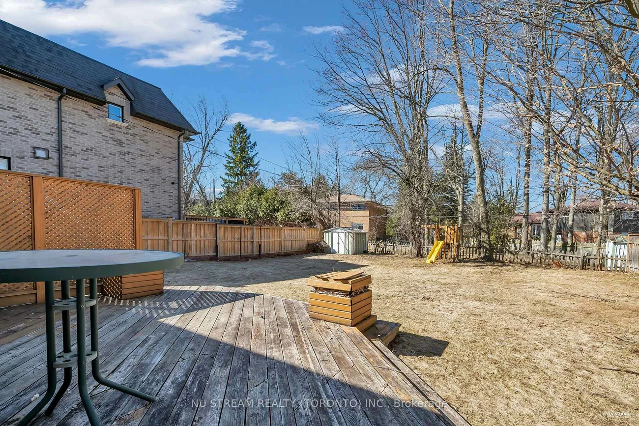 18, Emily Carr, Unionville, Markham