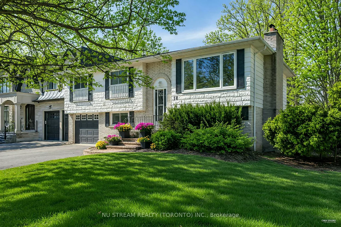 18, Emily Carr, Unionville, Markham