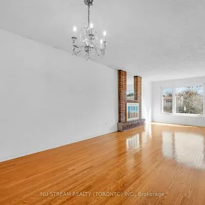 18, Emily Carr, Unionville, Markham