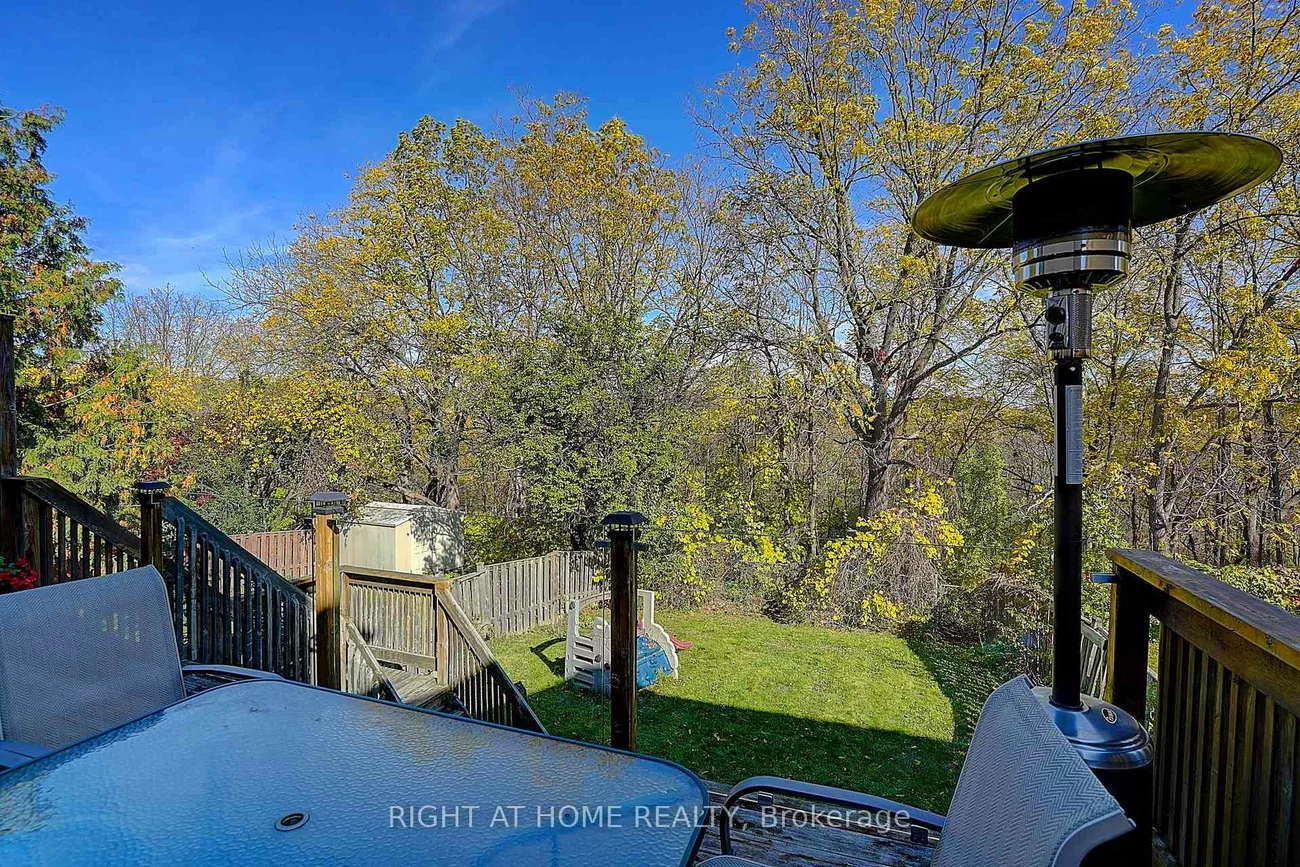 32, Macauley, Aileen-Willowbrook, Markham