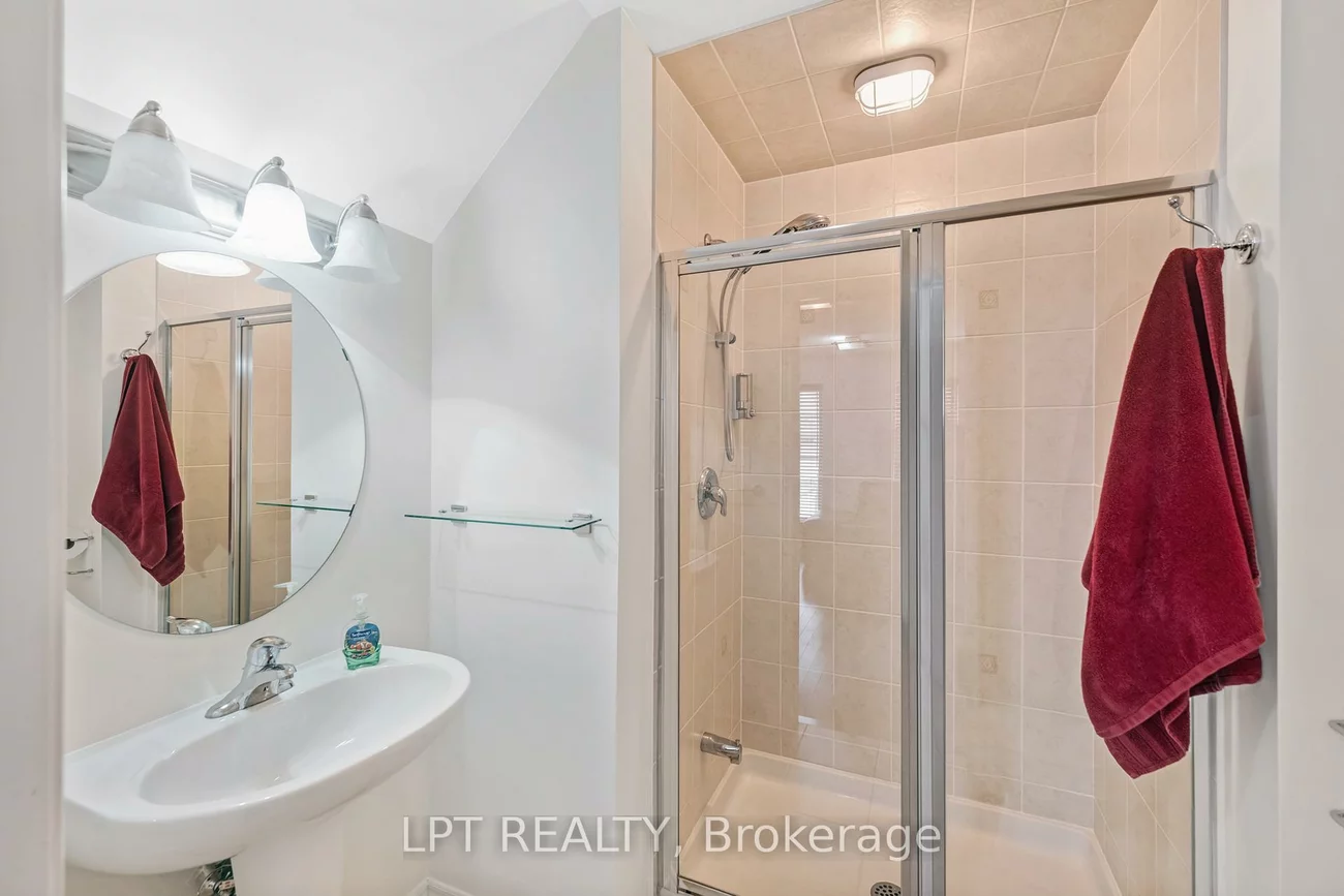 19, Earnshaw, Victoria Square, Markham