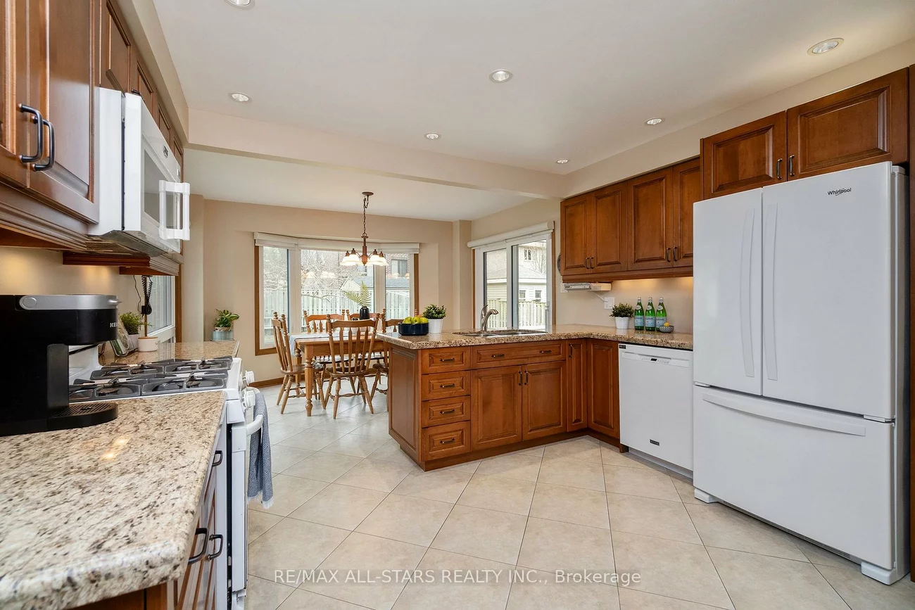 33, Carpenter, Raymerville, Markham