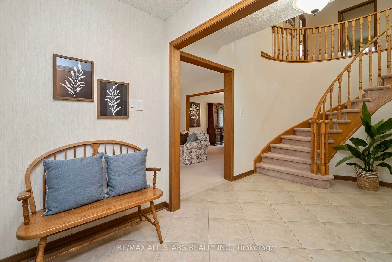 33, Carpenter, Raymerville, Markham