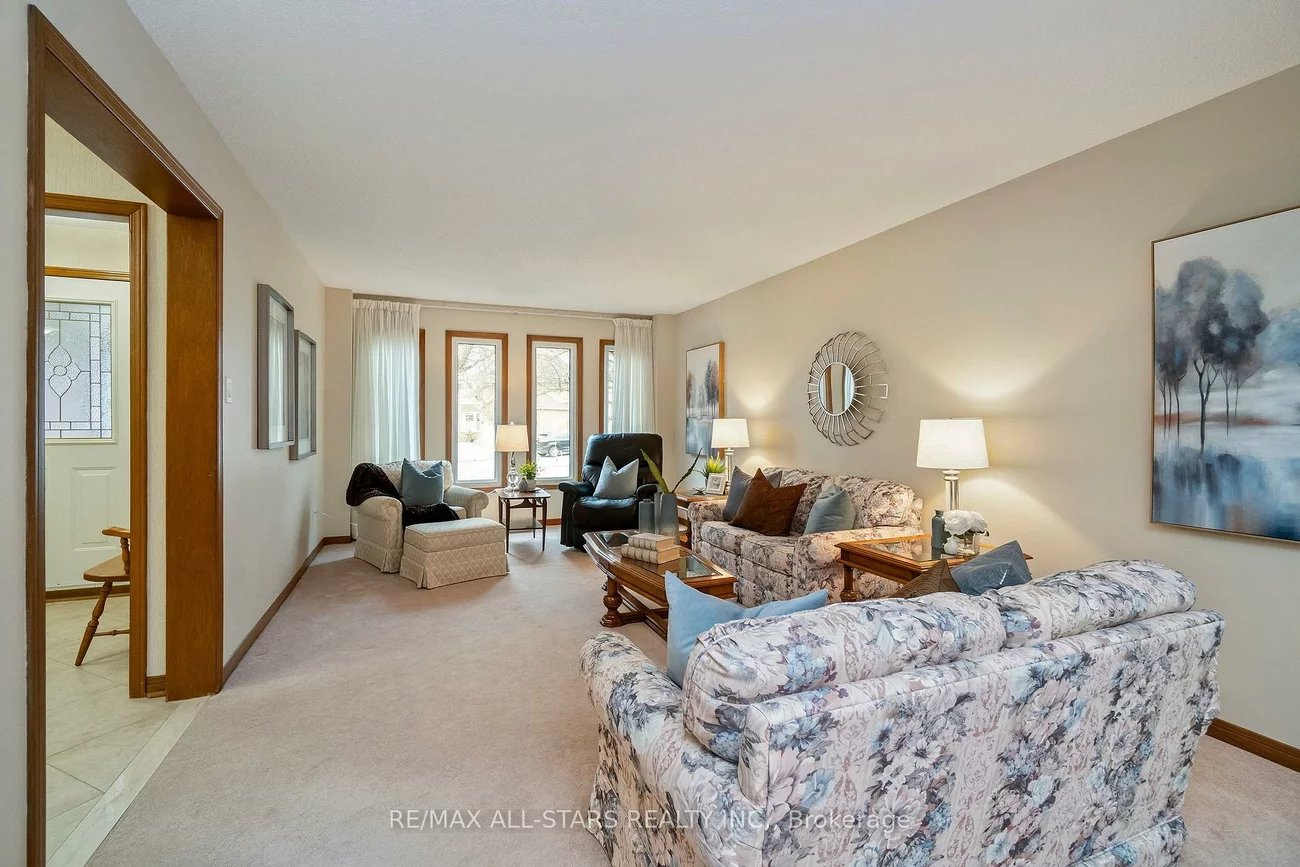 33, Carpenter, Raymerville, Markham