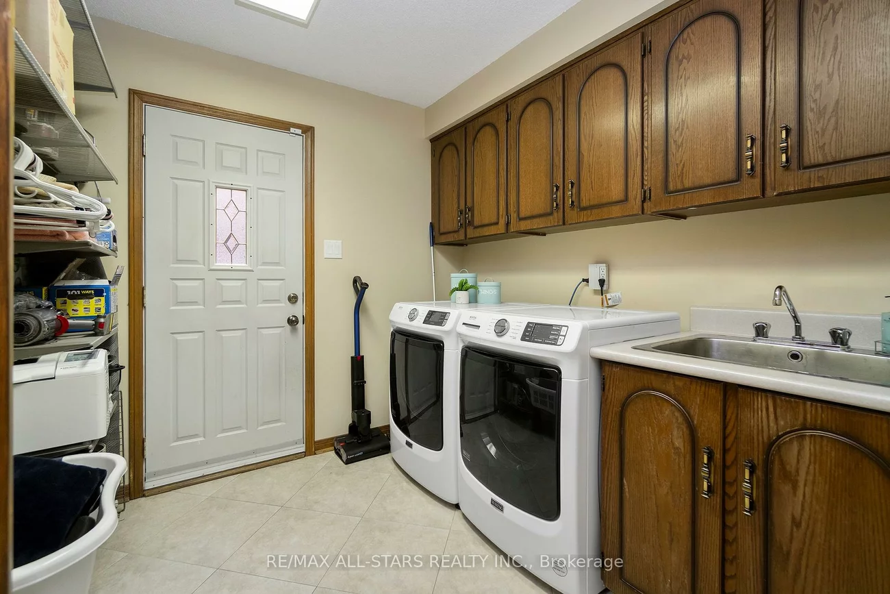 33, Carpenter, Raymerville, Markham