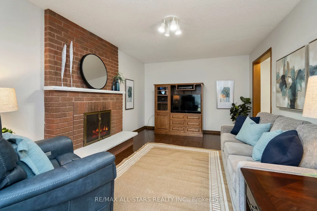 33, Carpenter, Raymerville, Markham