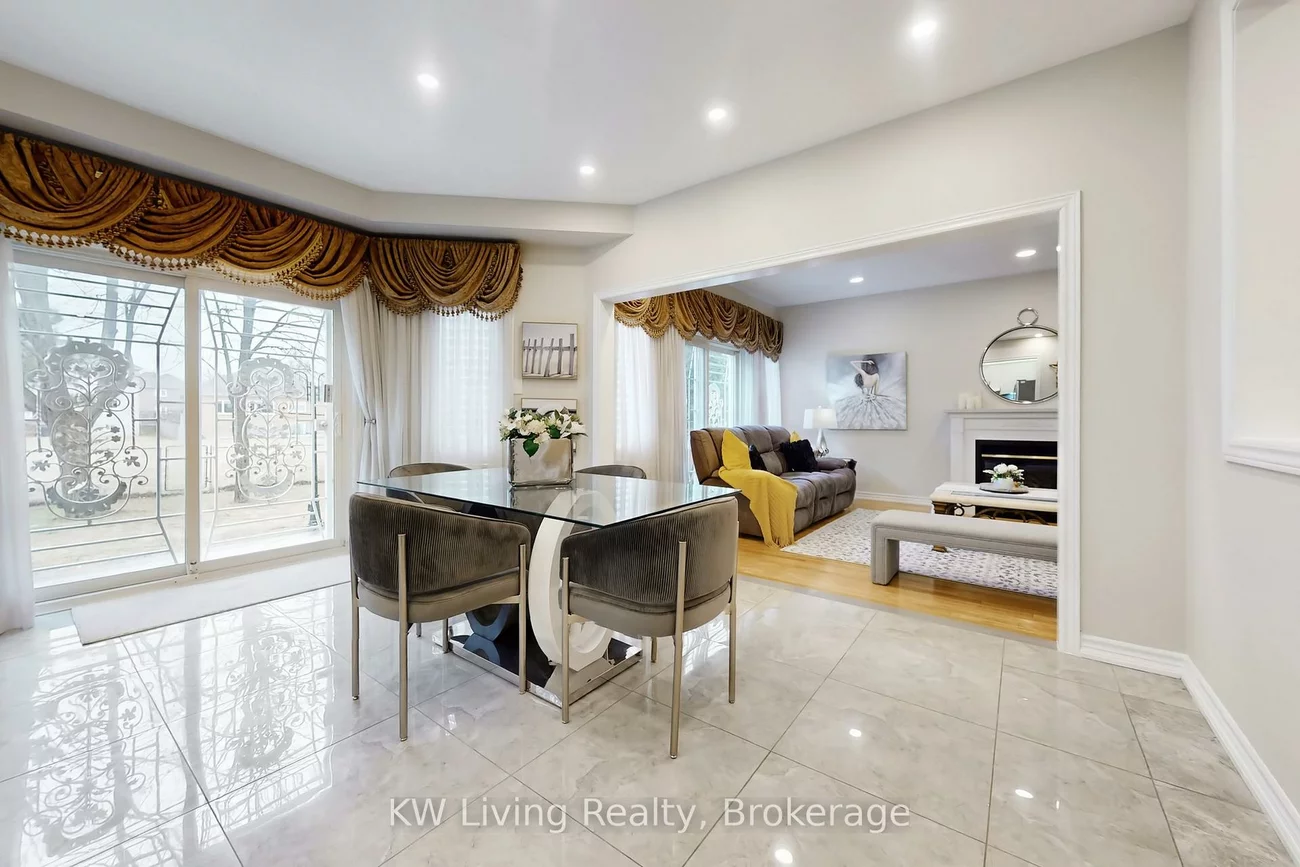 94, Silver Rose, Cachet, Markham