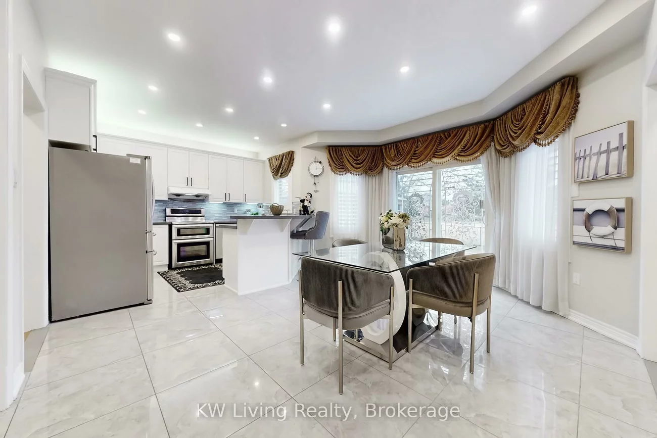 94, Silver Rose, Cachet, Markham