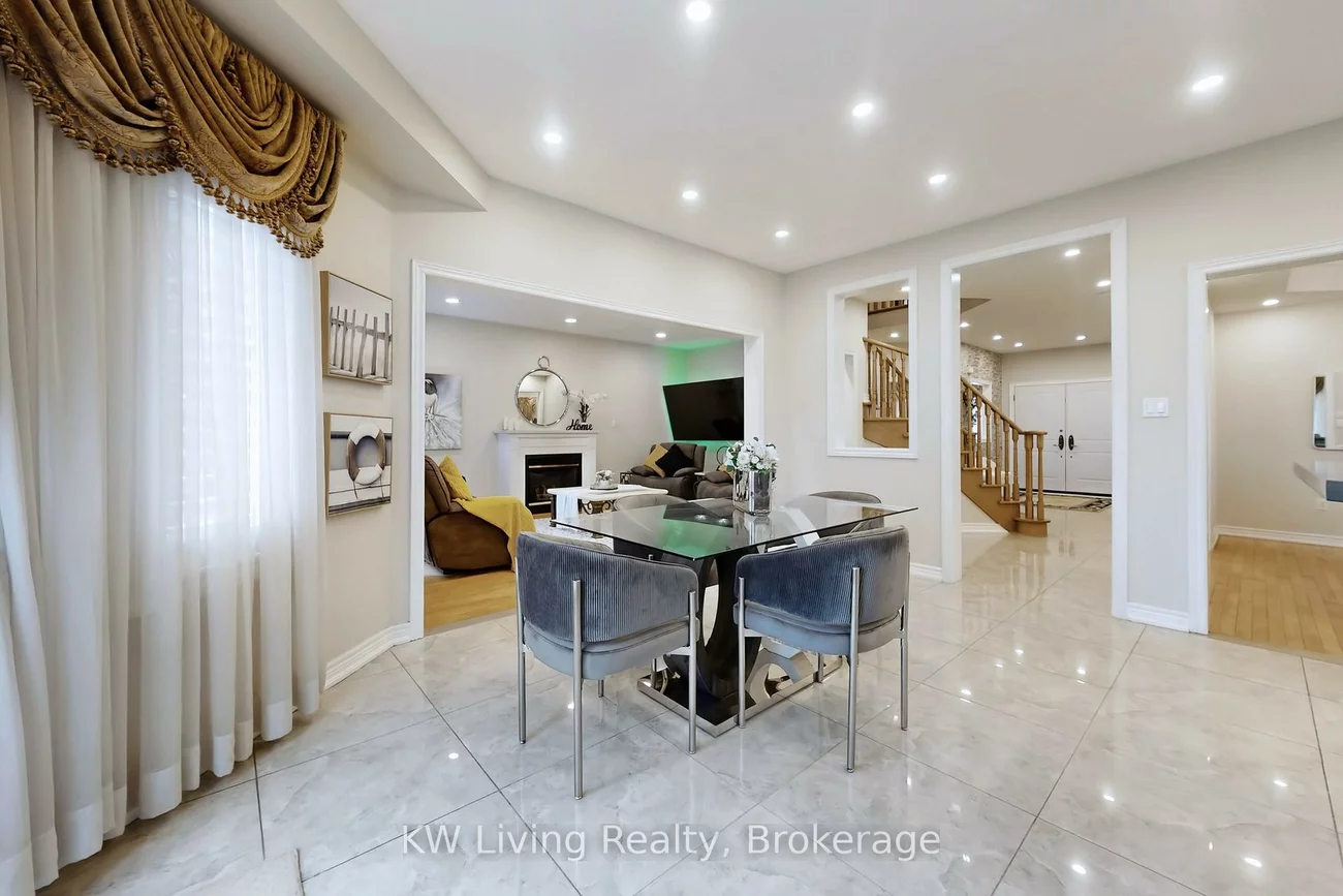 94, Silver Rose, Cachet, Markham