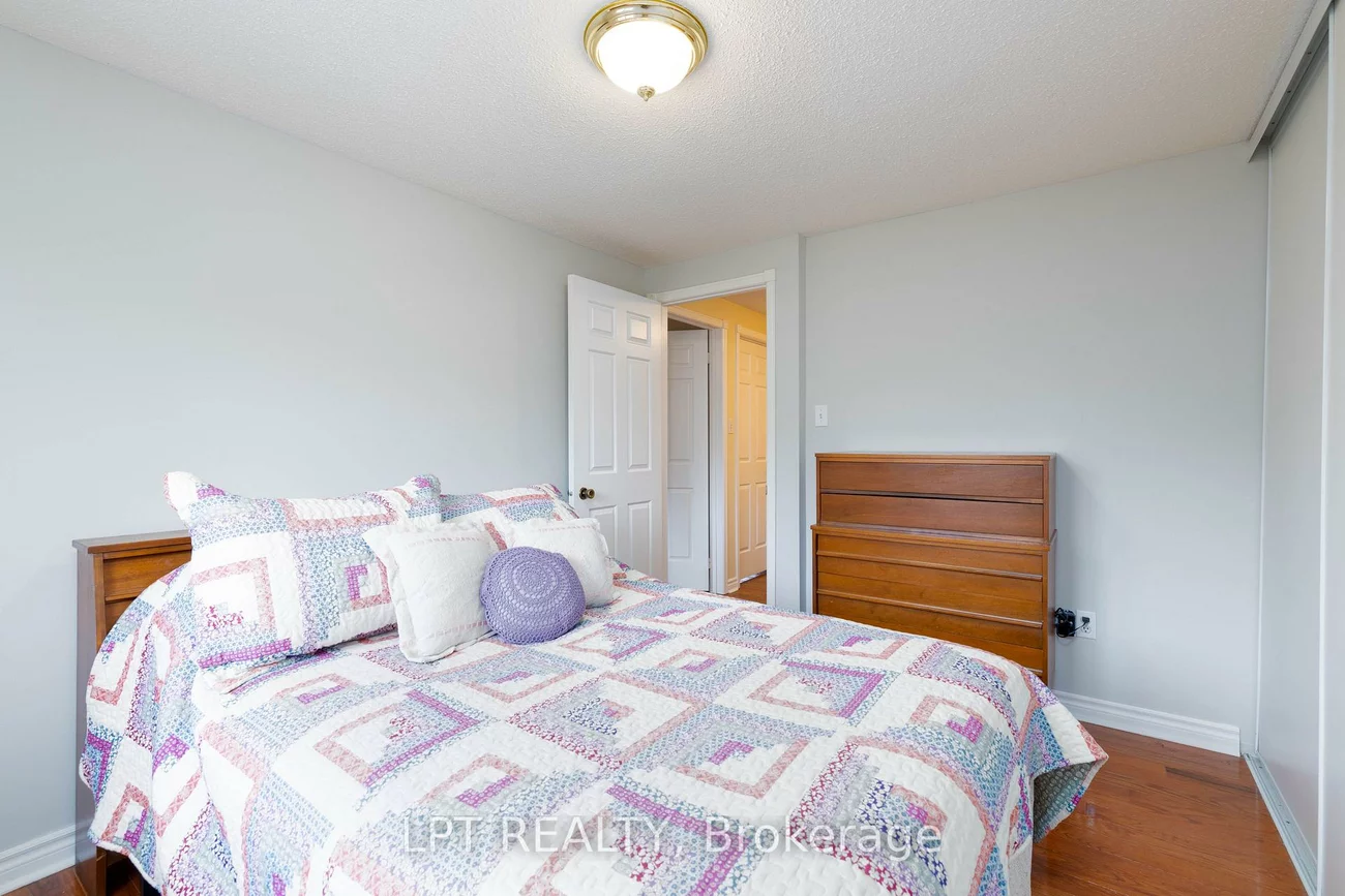 54, Meyer, Markham Village, Markham