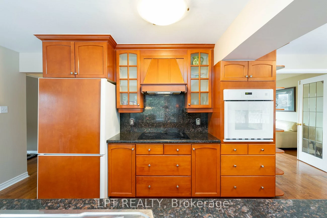 54, Meyer, Markham Village, Markham