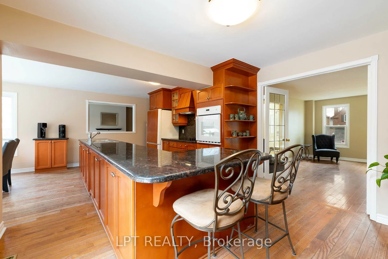 54, Meyer, Markham Village, Markham