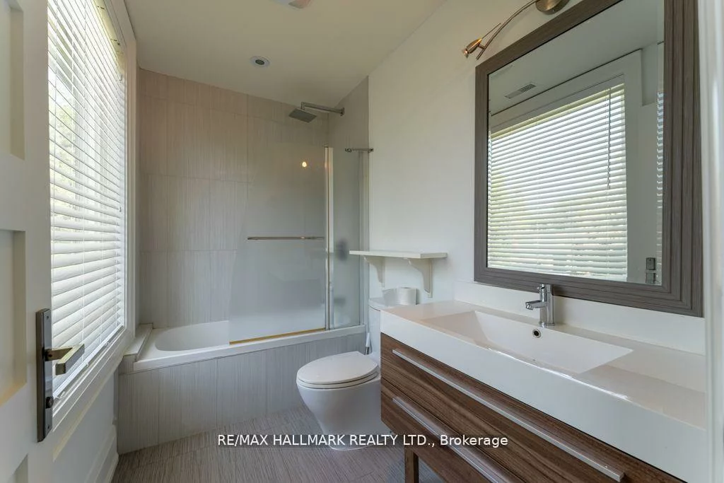 17, Hammok, Bayview Glen, Markham