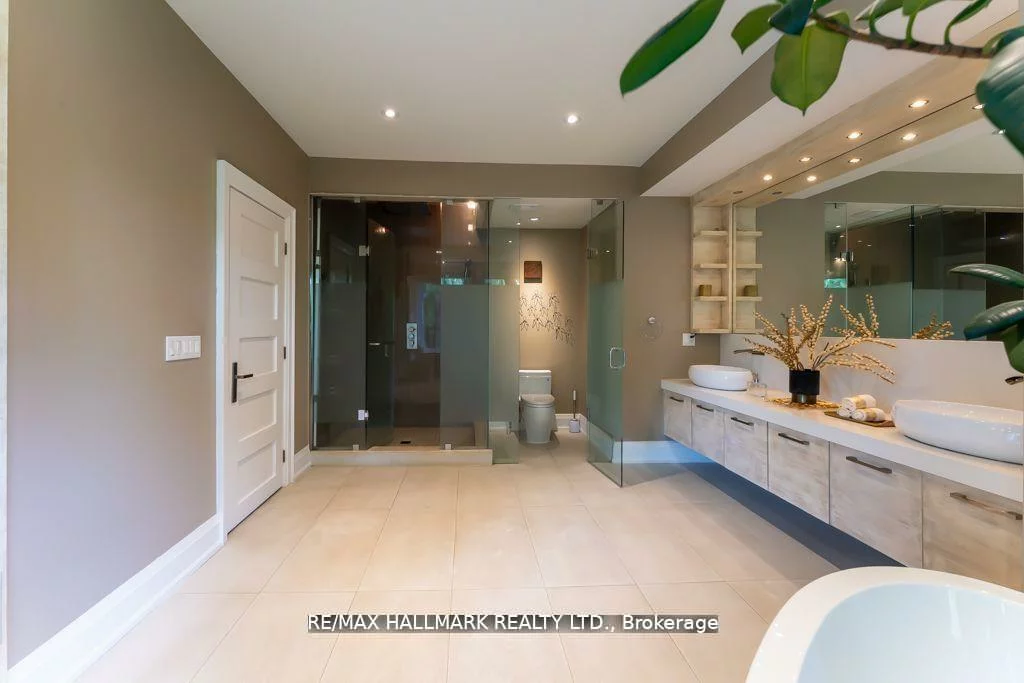 17, Hammok, Bayview Glen, Markham