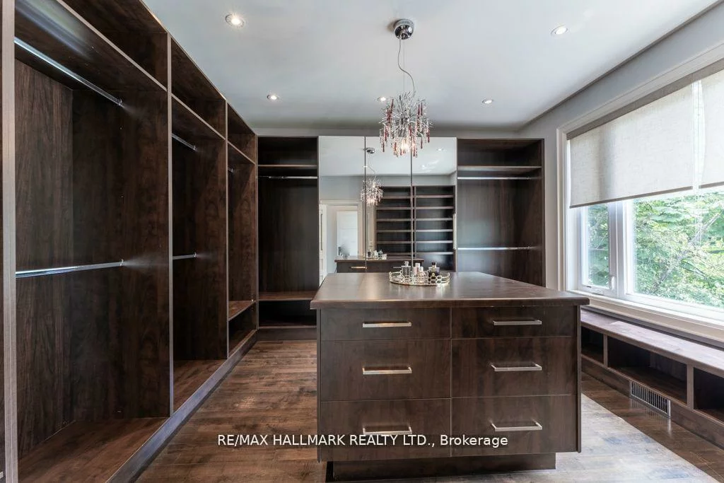 17, Hammok, Bayview Glen, Markham