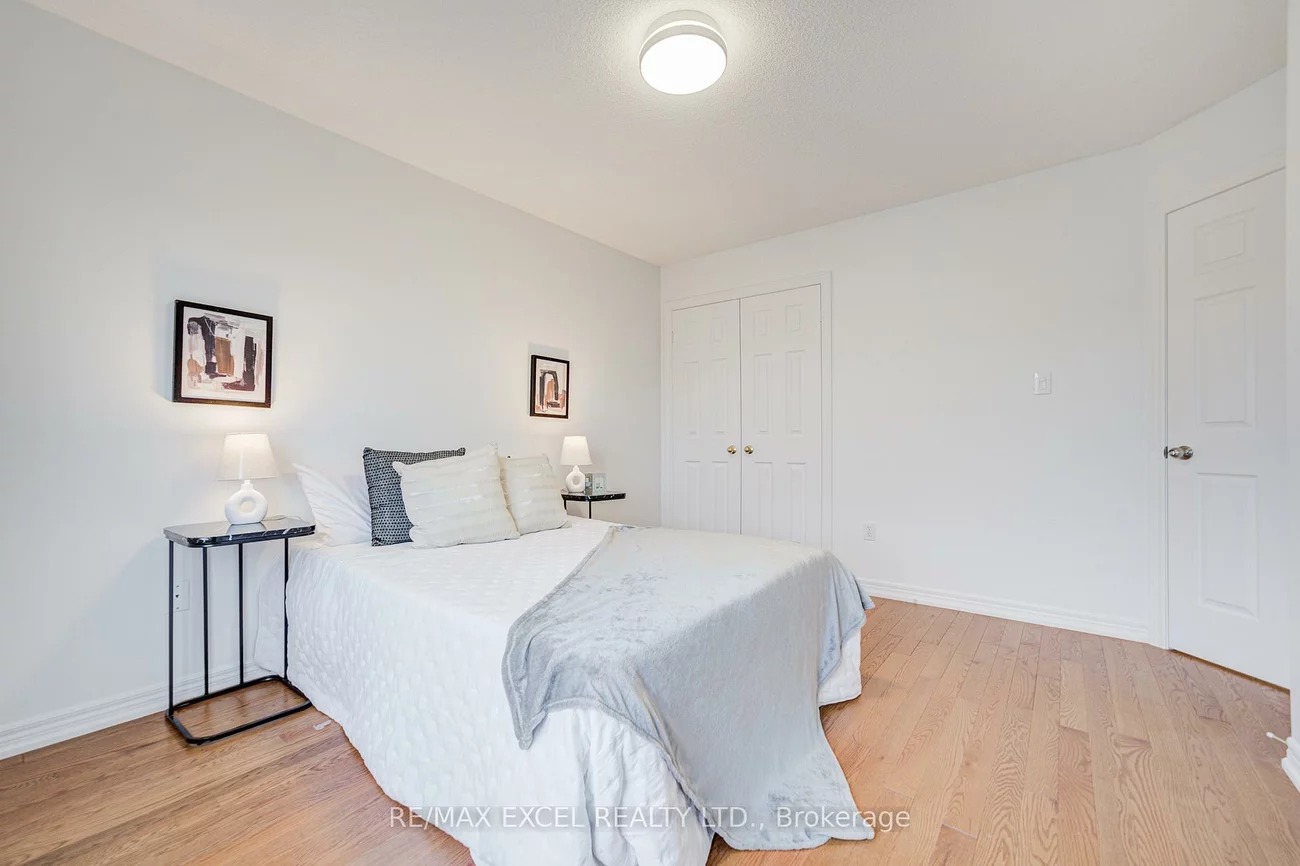 13, Sharon Lee, Berczy, Markham