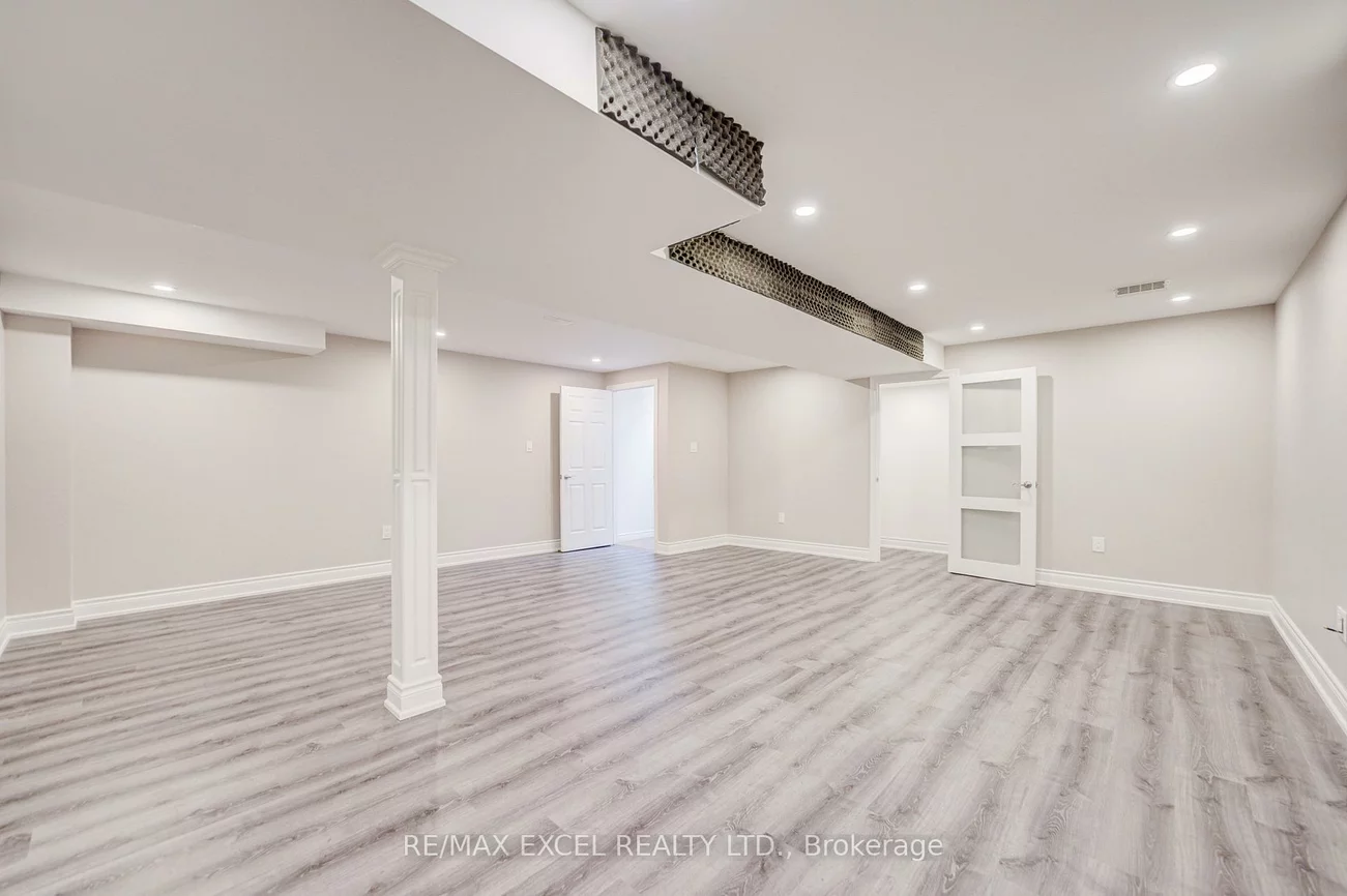 13, Sharon Lee, Berczy, Markham