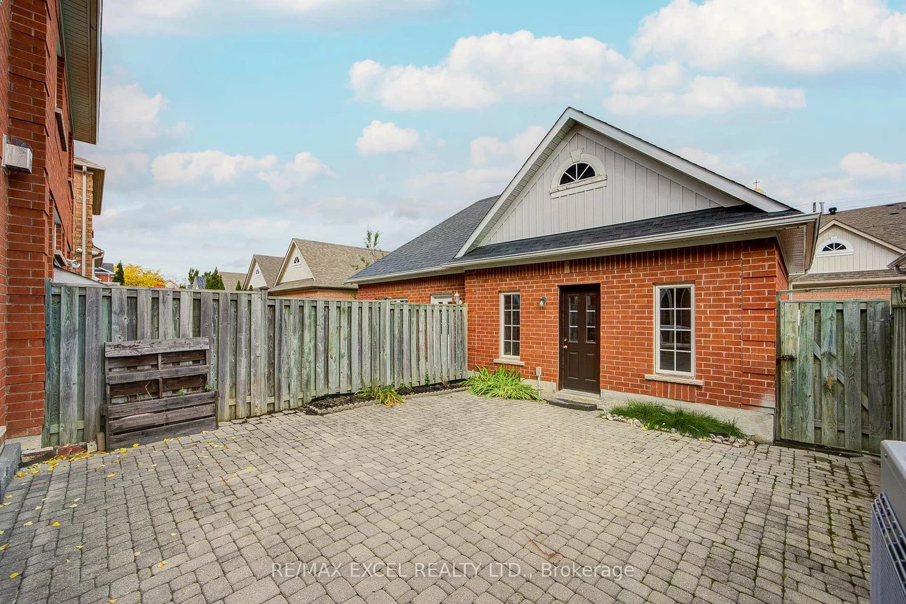 13, Sharon Lee, Berczy, Markham