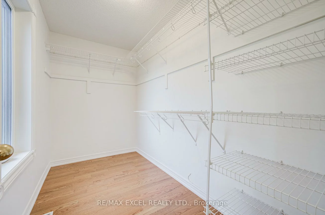 13, Sharon Lee, Berczy, Markham