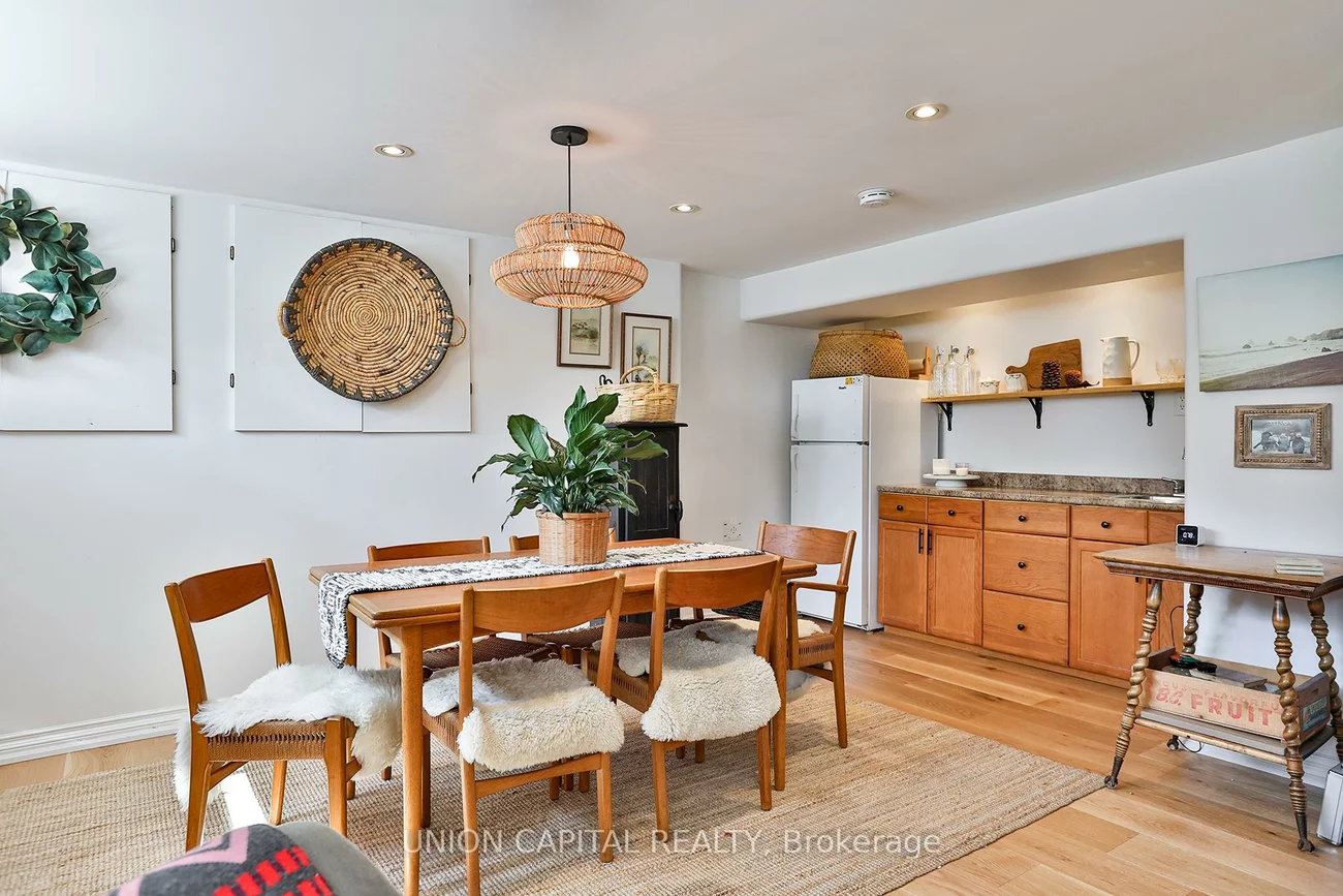 11, Sherwood Forest, Bullock, Markham