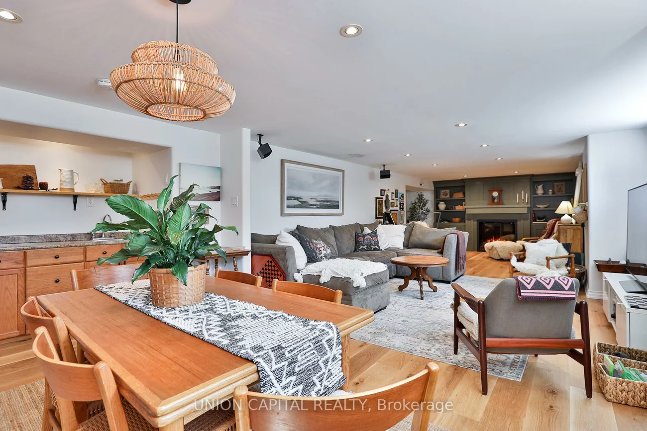 11, Sherwood Forest, Bullock, Markham