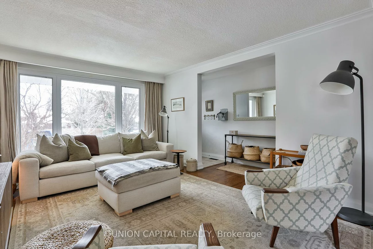 11, Sherwood Forest, Bullock, Markham