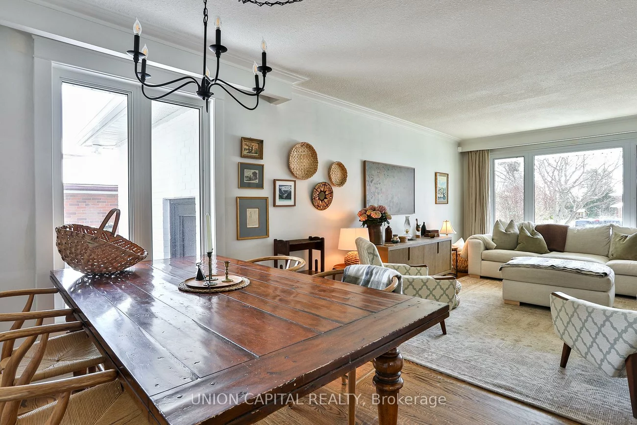 11, Sherwood Forest, Bullock, Markham