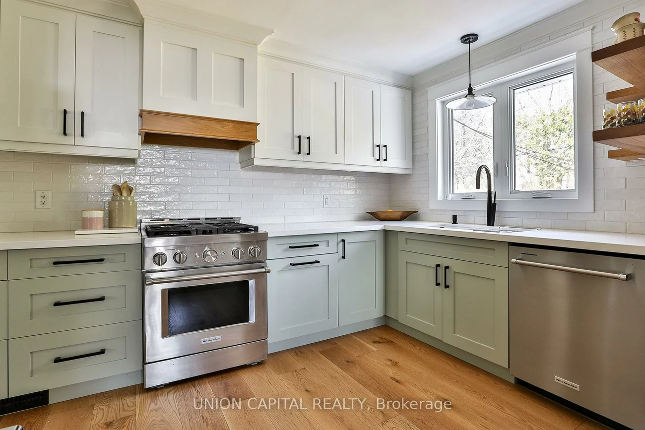 11, Sherwood Forest, Bullock, Markham