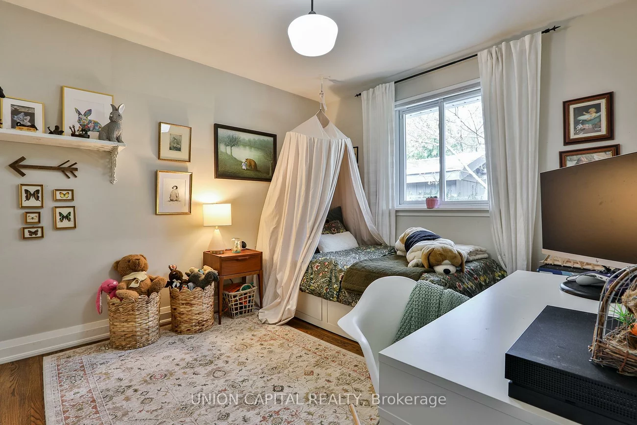 11, Sherwood Forest, Bullock, Markham