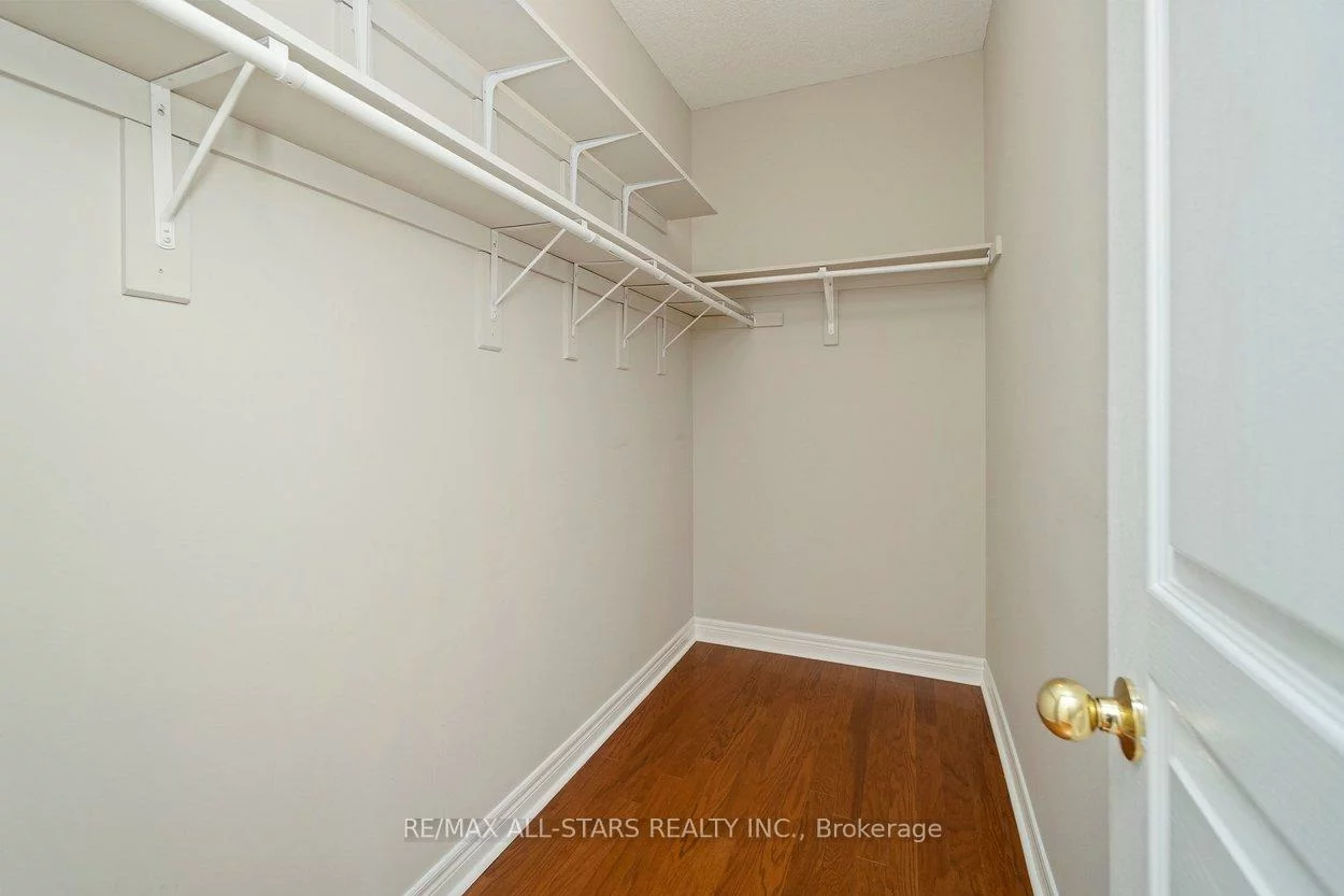 142, Saffron, Greensborough, Markham