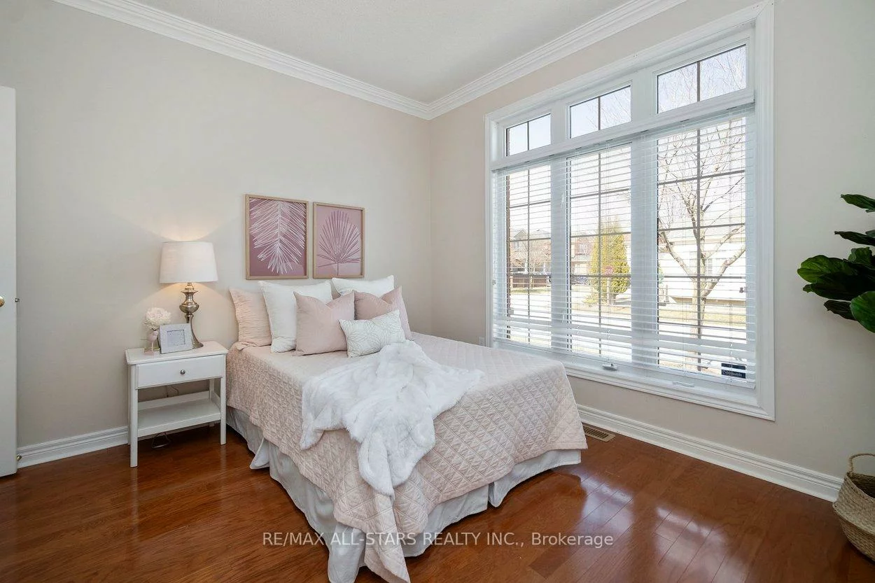 142, Saffron, Greensborough, Markham