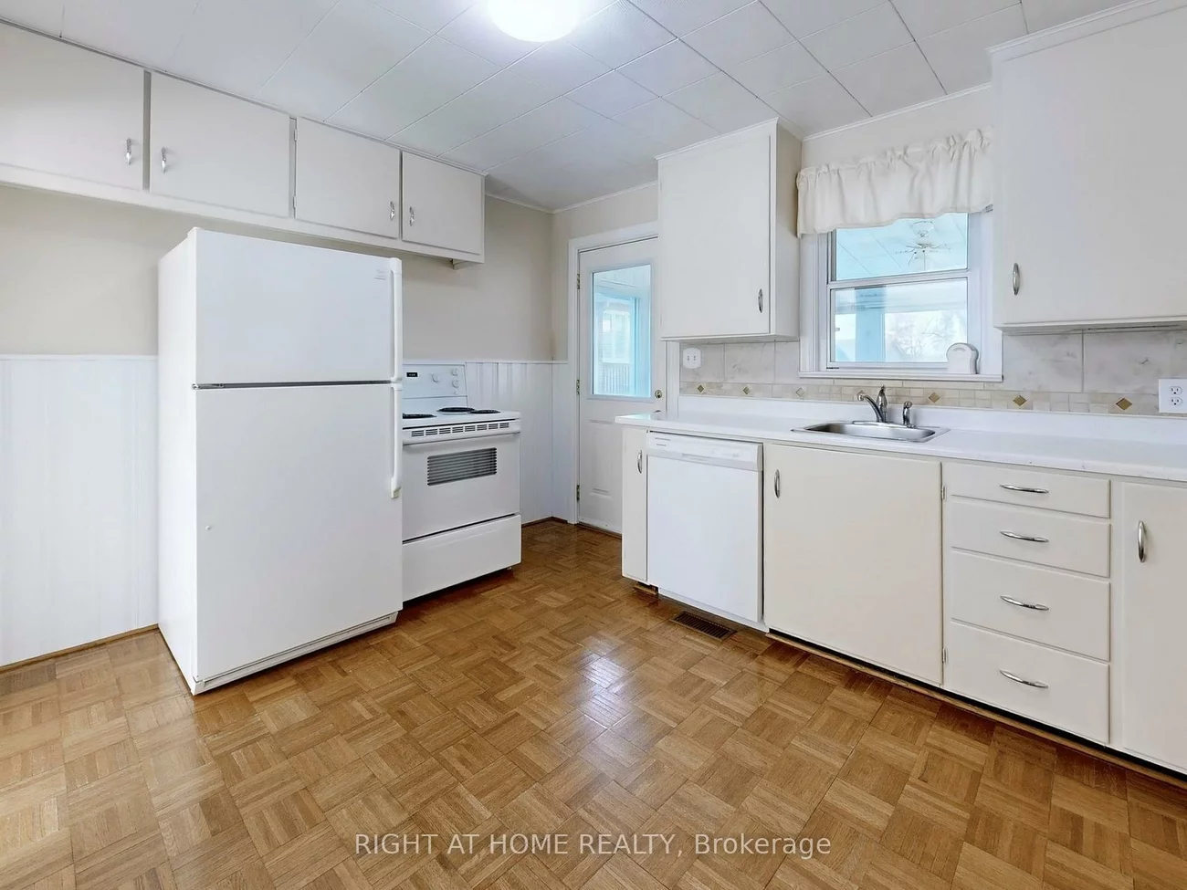 12, Rouge, Vinegar Hill, Markham