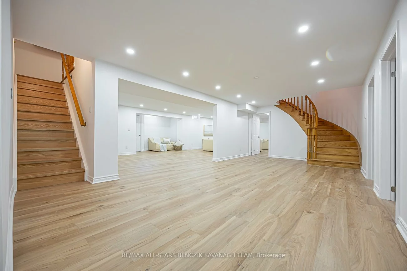 57, Highglen, Milliken Mills East, Markham