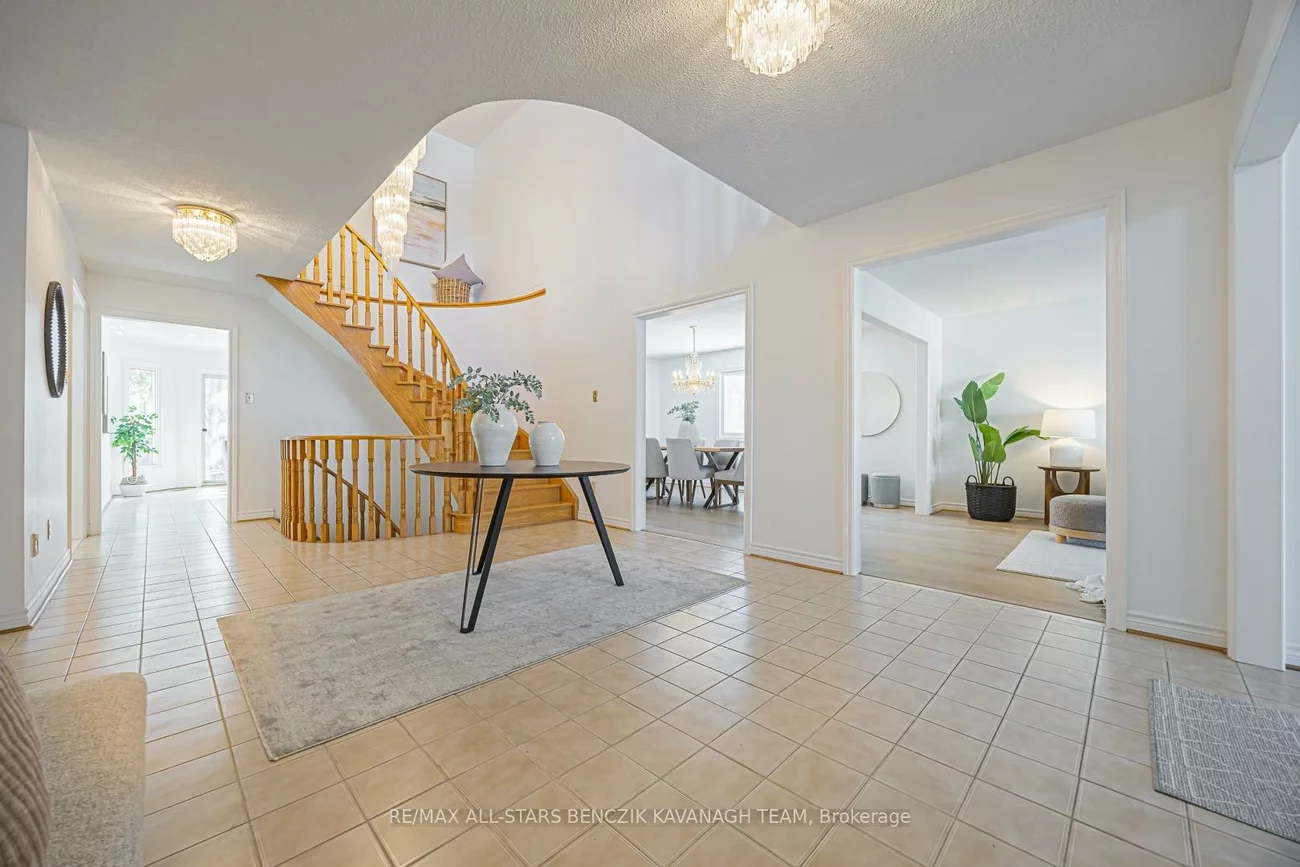 57, Highglen, Milliken Mills East, Markham