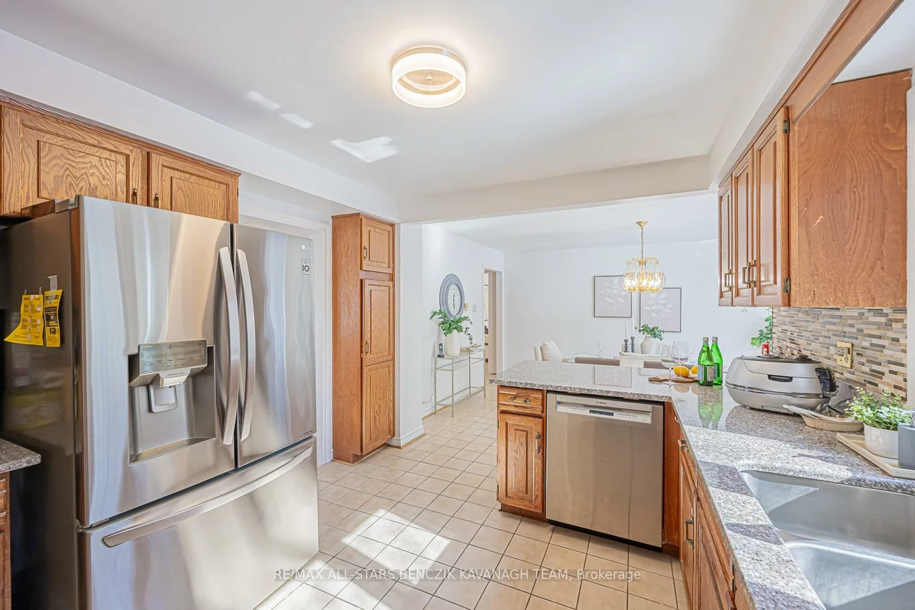 57, Highglen, Milliken Mills East, Markham