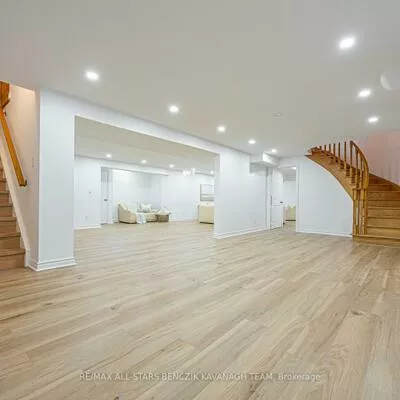 57, Highglen, Milliken Mills East, Markham