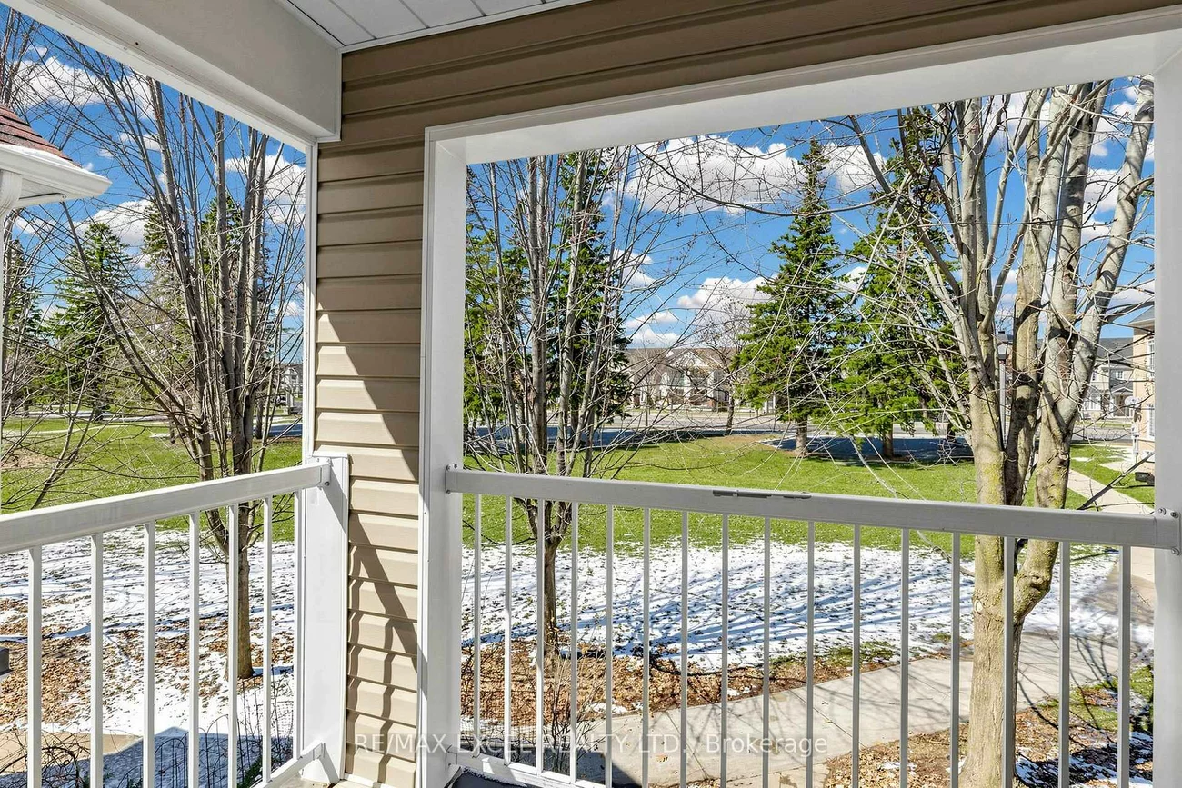 523, Bur Oak, Berczy, Markham