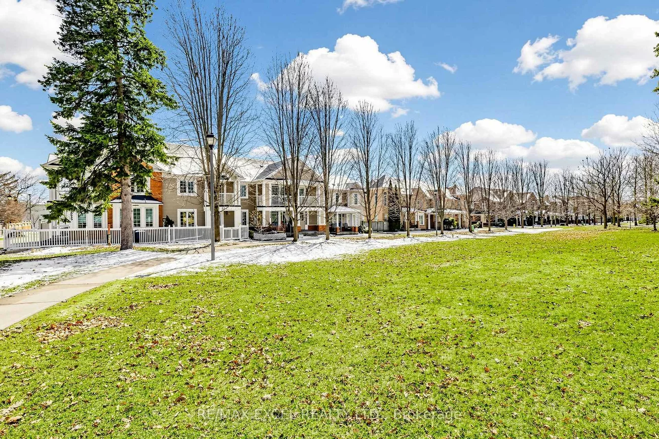 523, Bur Oak, Berczy, Markham