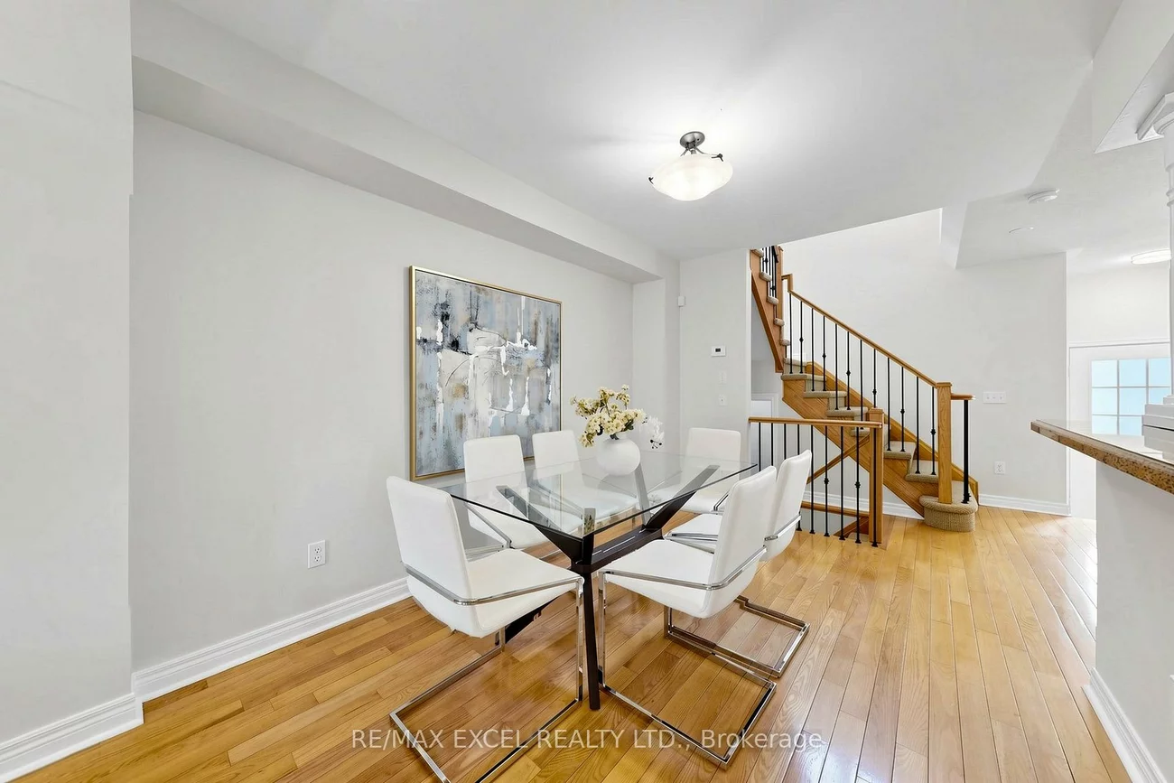 523, Bur Oak, Berczy, Markham