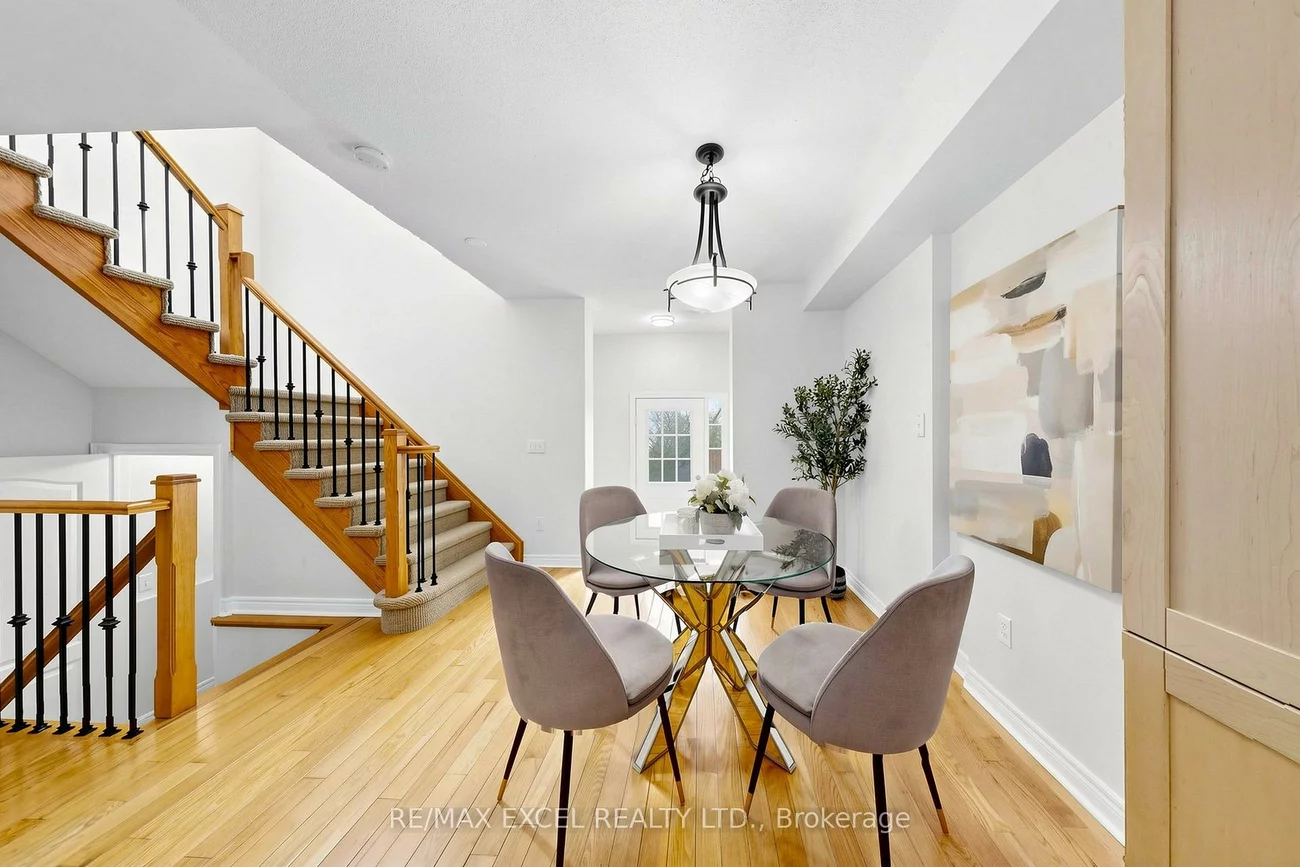 523, Bur Oak, Berczy, Markham