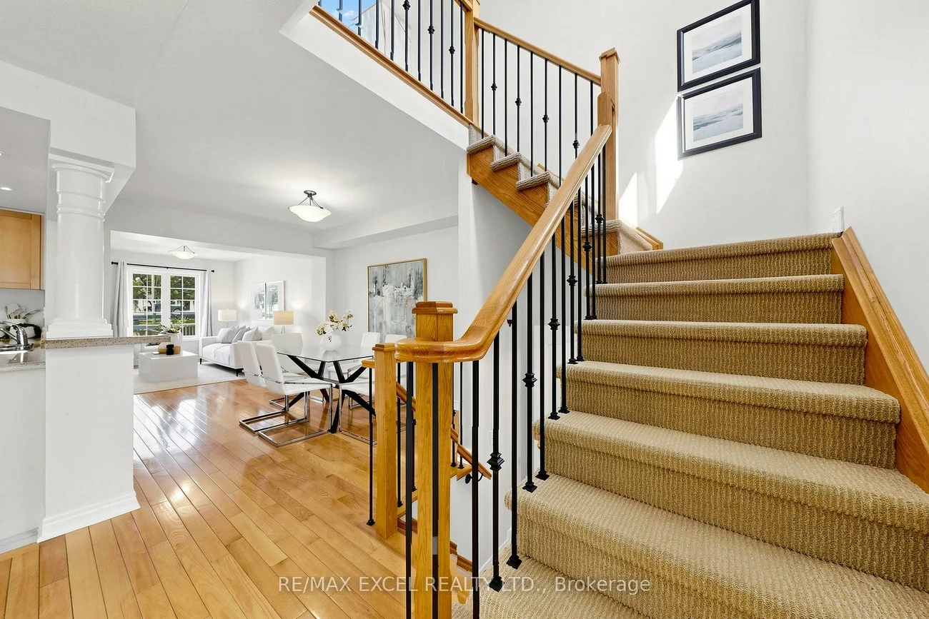 523, Bur Oak, Berczy, Markham