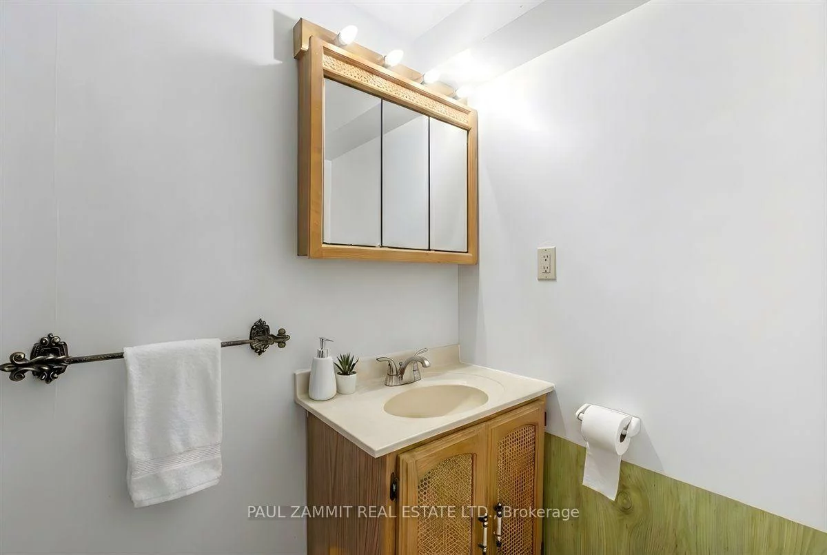 1, Banquo, Royal Orchard, Markham