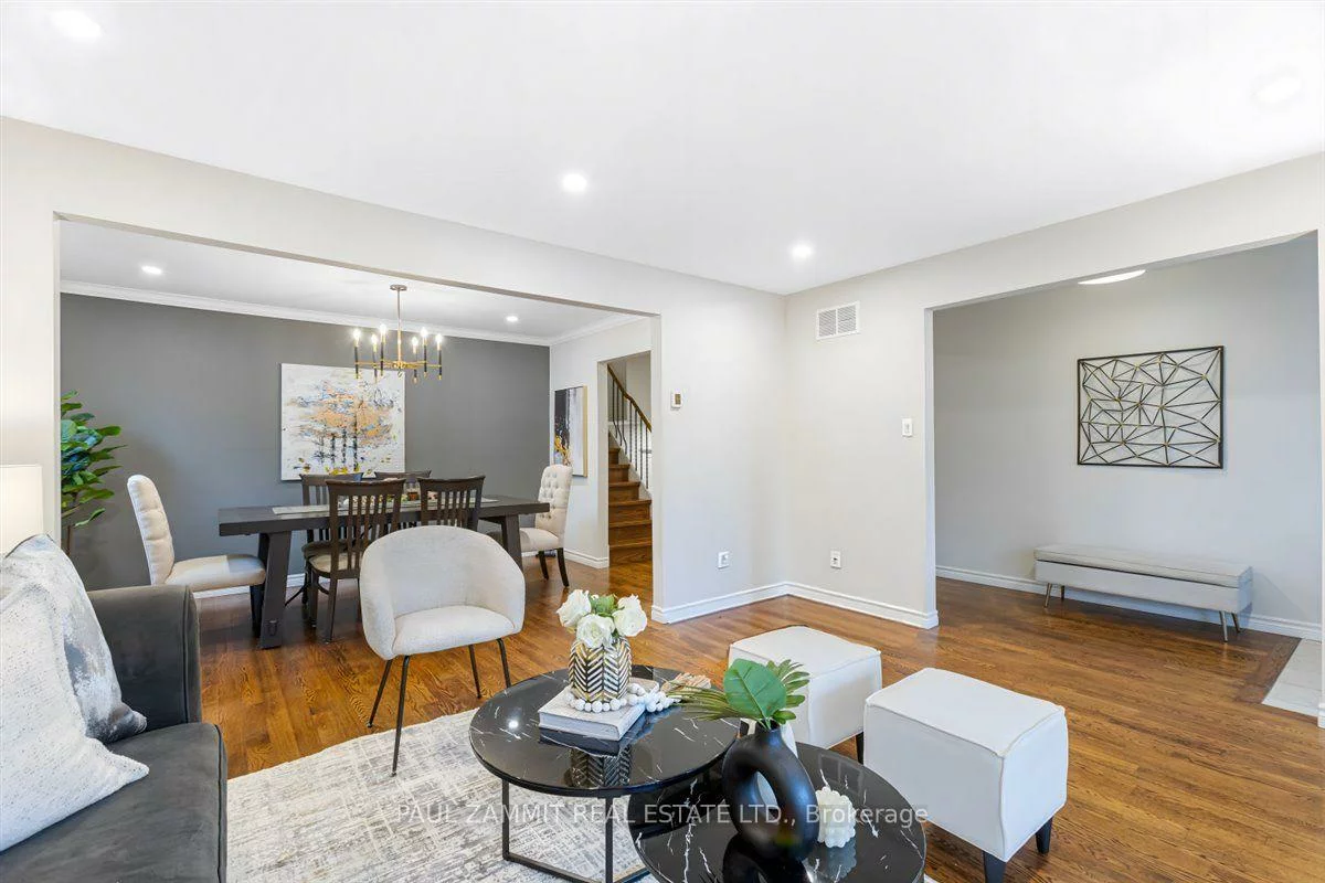 1, Banquo, Royal Orchard, Markham