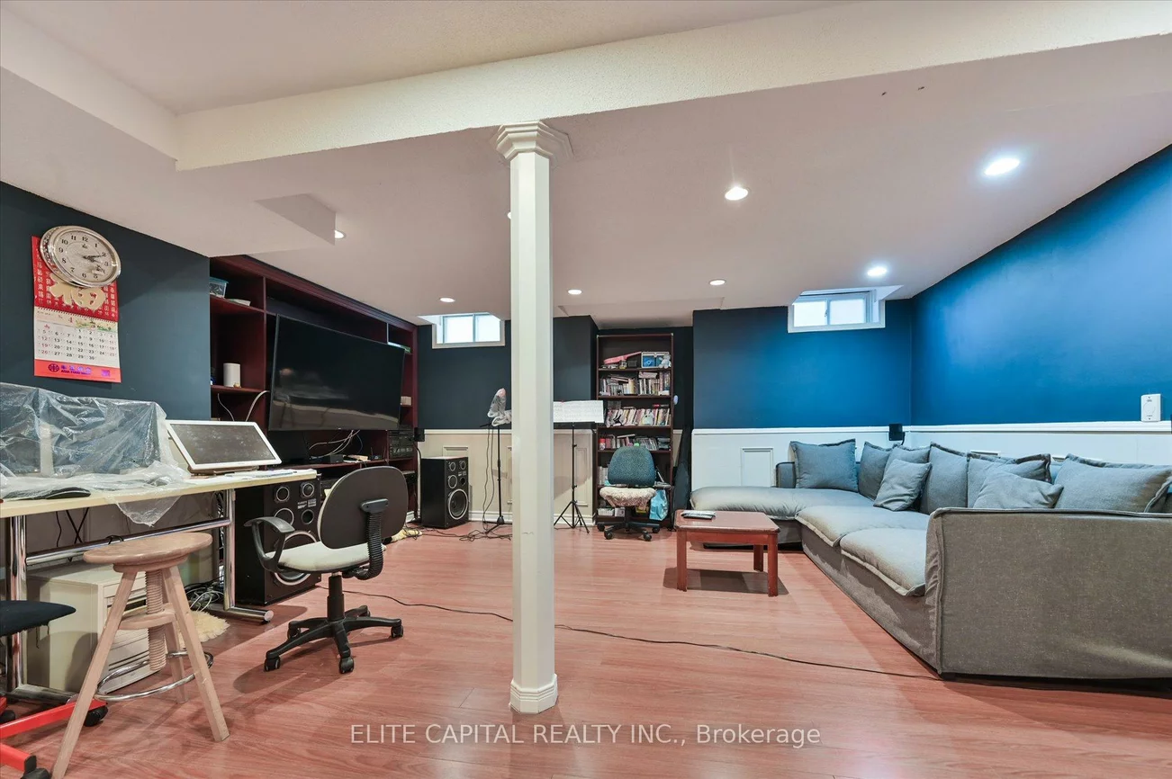 54, BAUER, Unionville, Markham